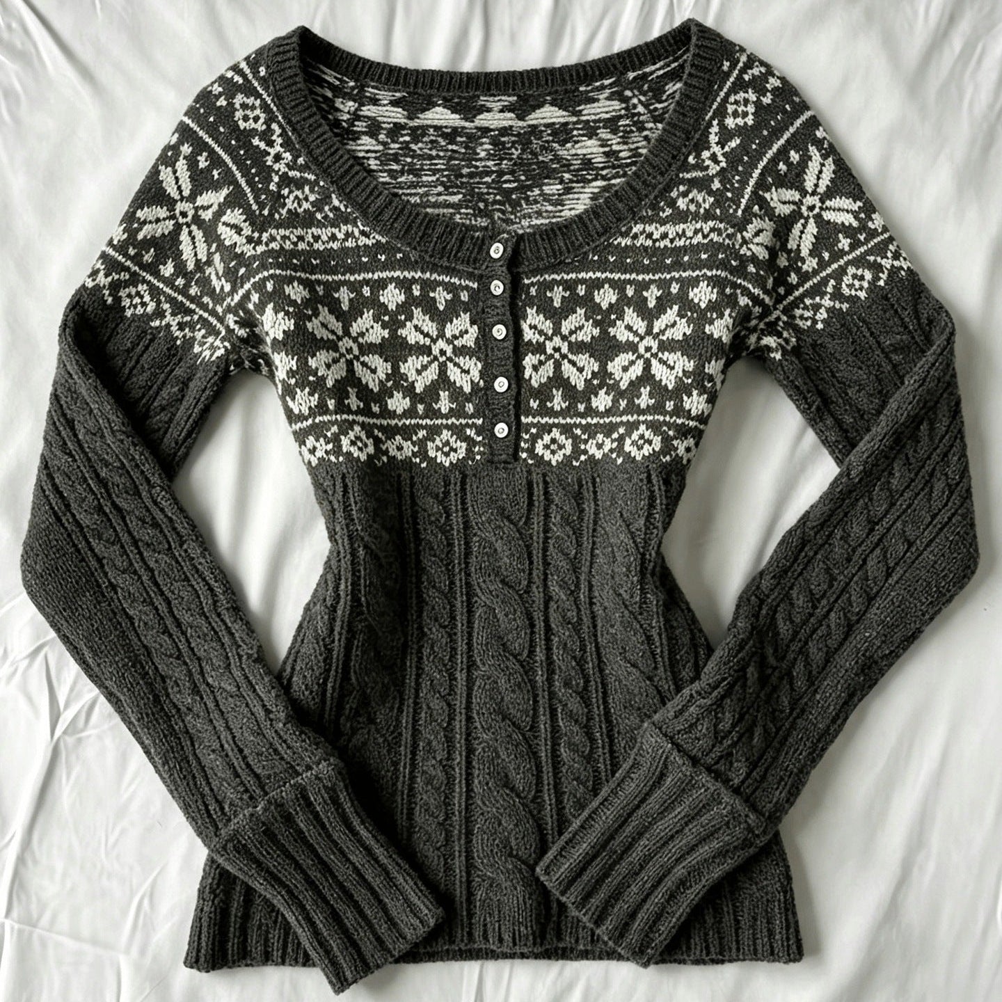 2000s Fair Isle Cable Knit Round-Neck Button Cardigan