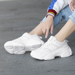 Star Oversized Tee + Baggy Sweatpants + Canvas Bag + wild Sneakers - fairypeony