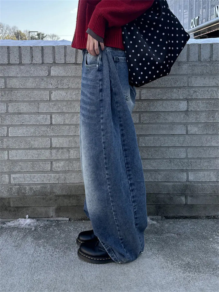 Retro washed wide-leg buttoned hem jeans in dark blue, side view