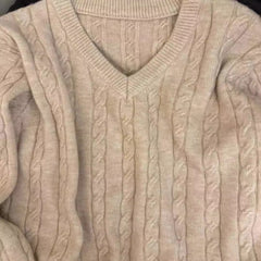 V-neck relaxed and elegant soft twisted knitted sweater