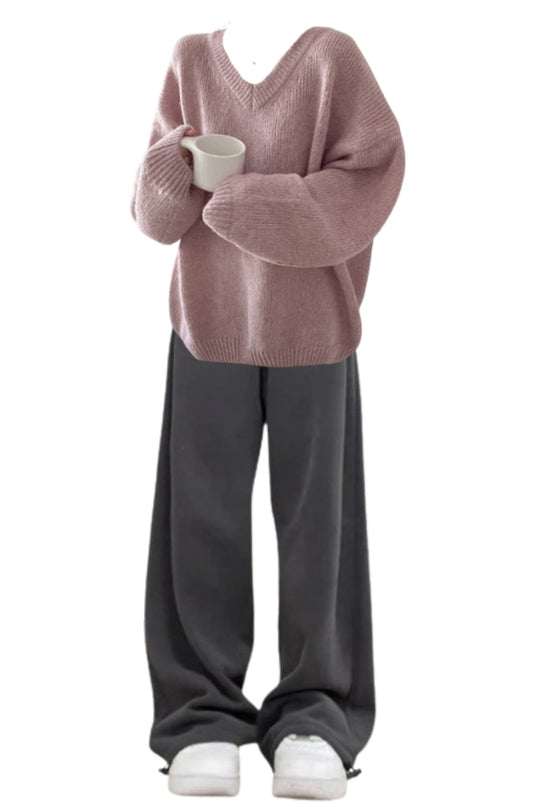 OOTD: Solid Color V-Neck Oversized Sweater + Vintage Solid Color Baggy Sweatpants