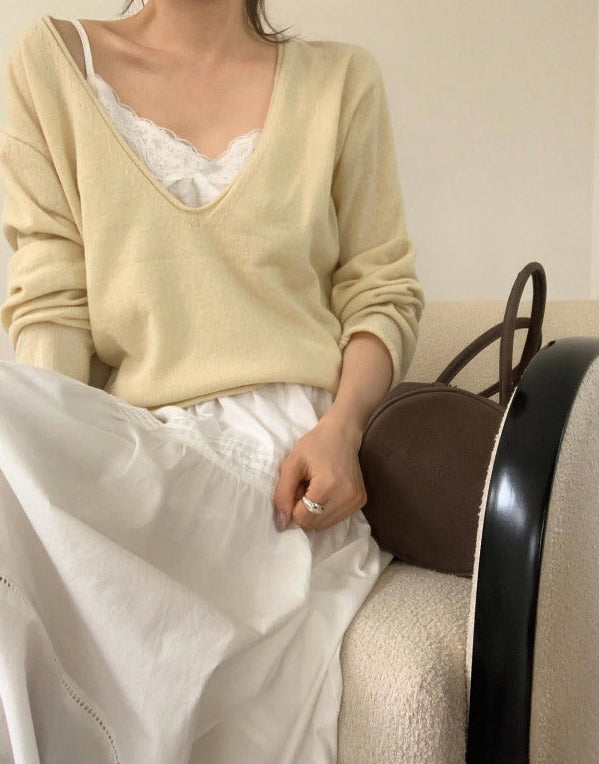 V-neck long sleeve loose knit sweater in Beige
