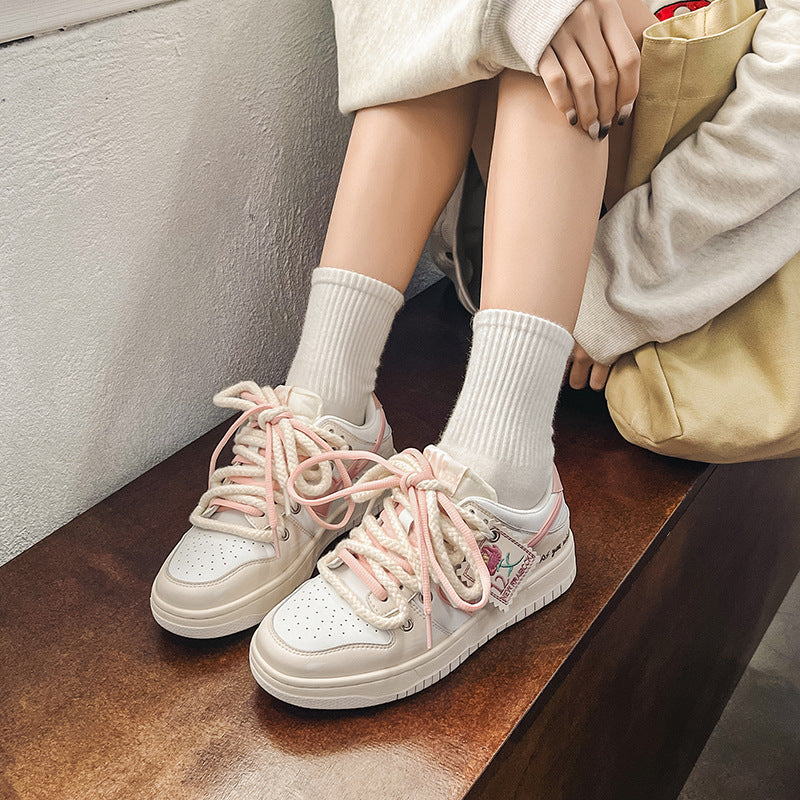 Vintage Heart Patch Pu Leather Paneled Sneakers - fairypeony