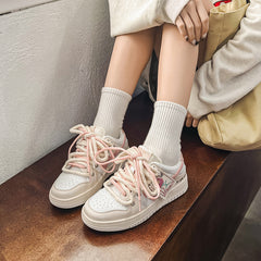 Vintage Heart Patch Pu Leather Paneled Sneakers - fairypeony