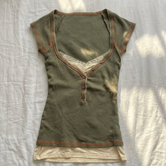 2000s Vintage Square-Neck Short-Sleeve Top – Faux Two-Piece Lace Cami in Green S–L