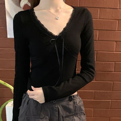 V-Neck Lace Patchwork Floral Long Sleeve Tee