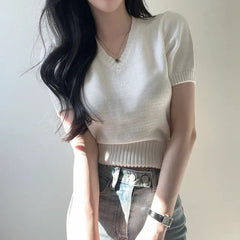 V-neck Solid Color Short Sleeve Knitted Tee
