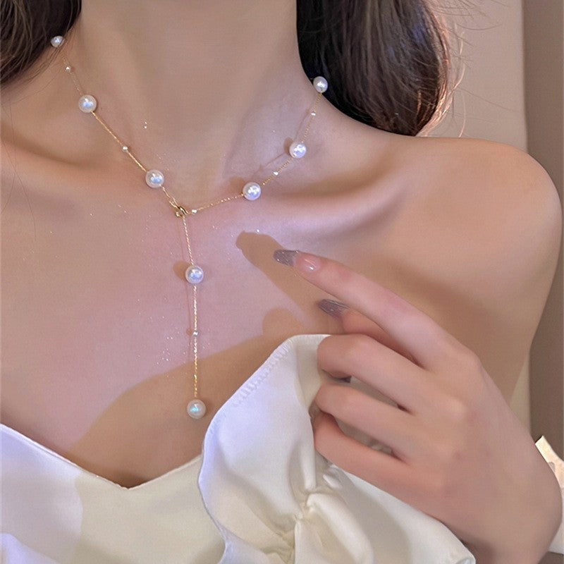 Pearl and Rhinestone Pendant Necklace - fairypeony