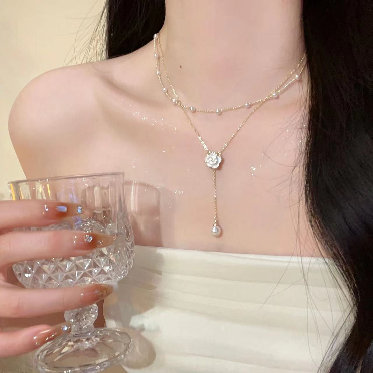 Pearl and Rhinestone Pendant Necklace - fairypeony
