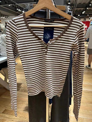 Round-neck fitted women's long-sleeved T-shirt