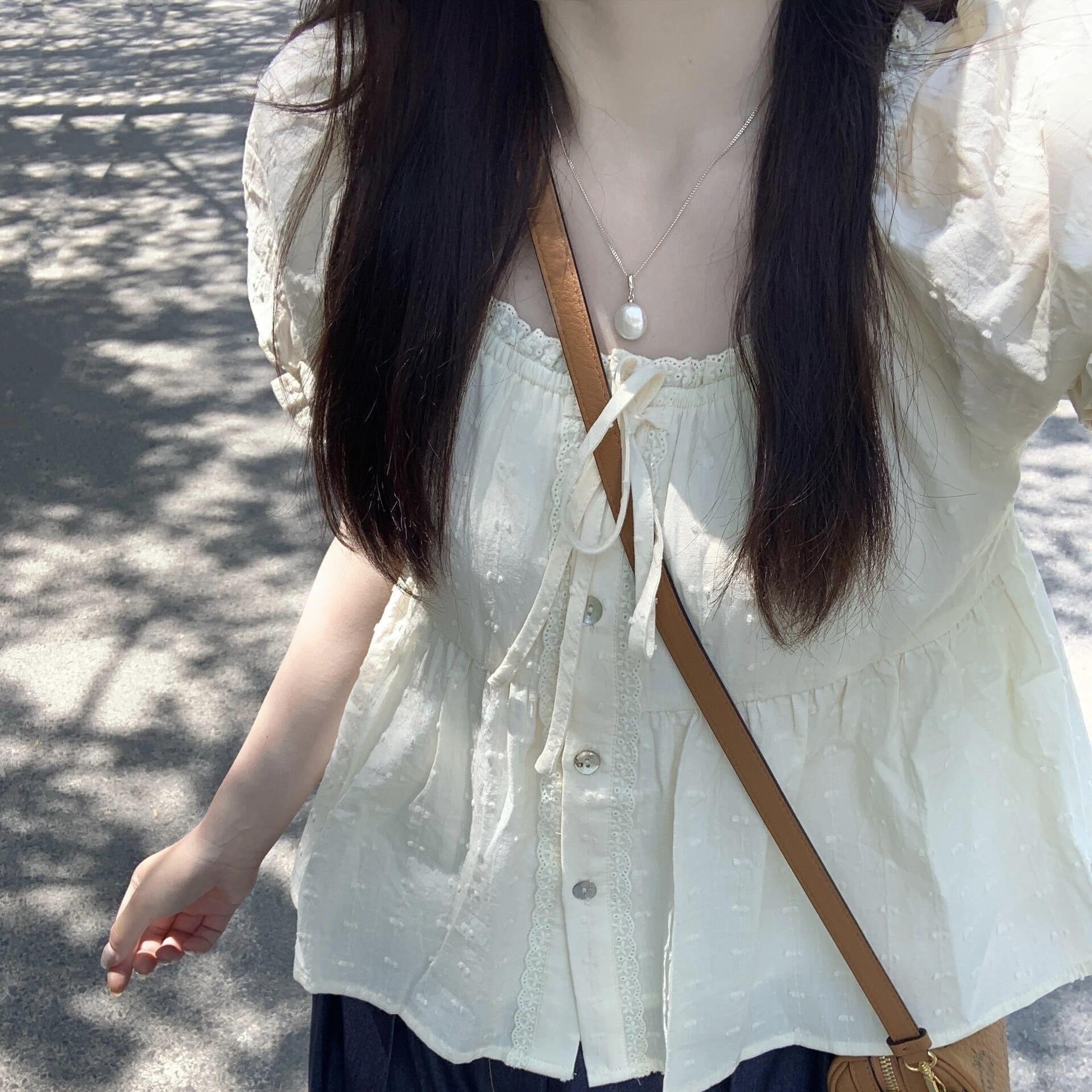 Lace Trim Round Neck Puff Short Sleeve Blouse - fairypeony