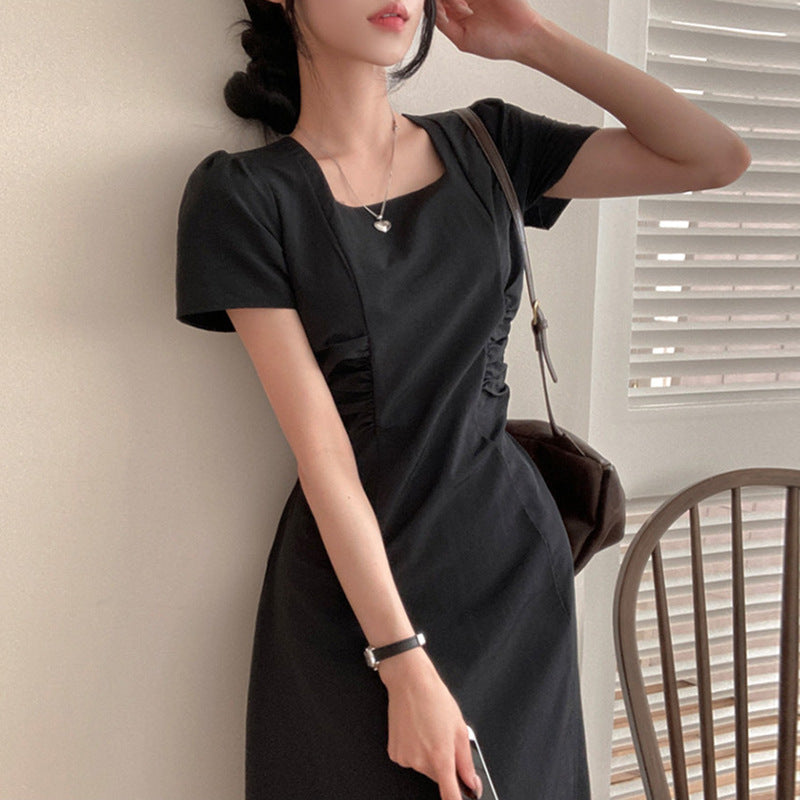 Square-neck fitted black dress - fairypeony