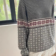 2000s Snowflake Grey Loose Pullover Knit Sweater – Fair Isle Nordic Pattern One Size