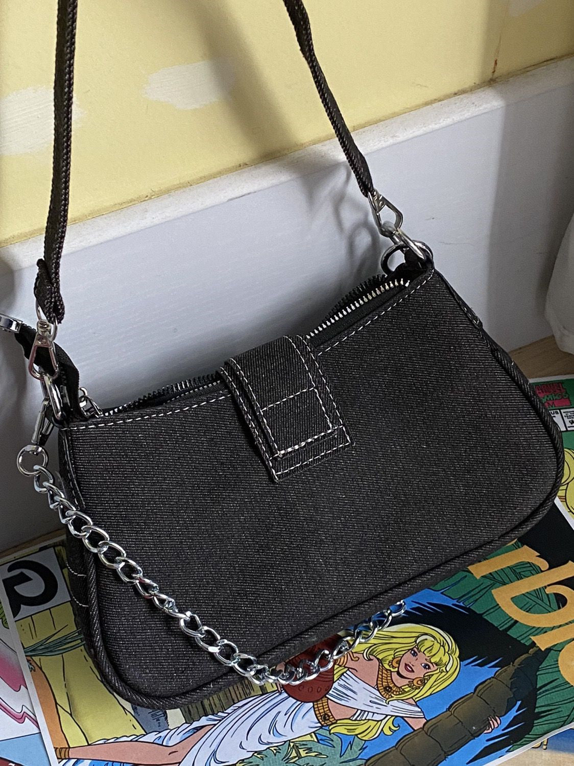 Chain Detail Star Buckled Denim Shoulder Bag - fairypeony