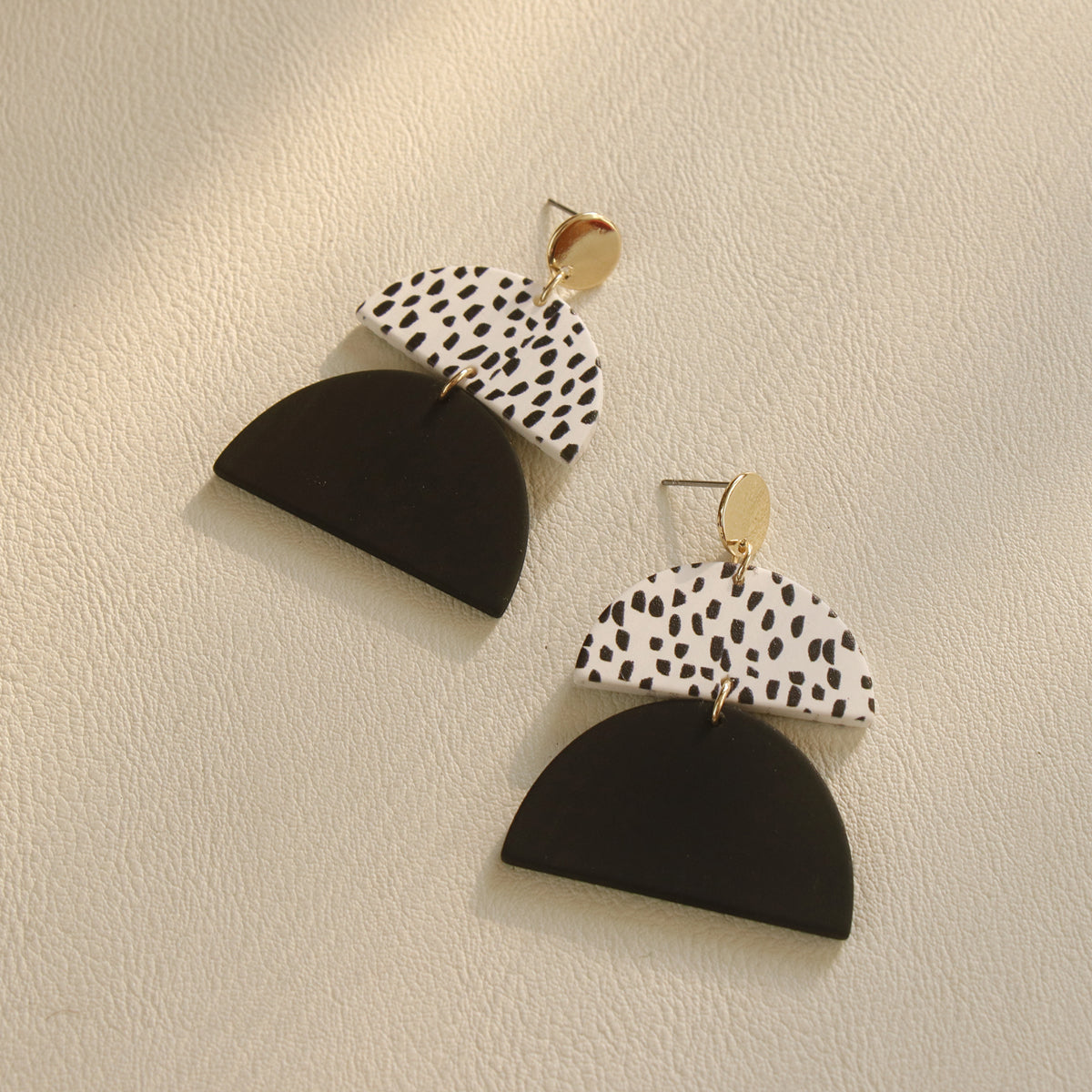 Body Clay Texture Lacquered Acrylic Earrings, , women clothing, body-clay-texture-lacquered-acrylic-earrings, , fairypeony