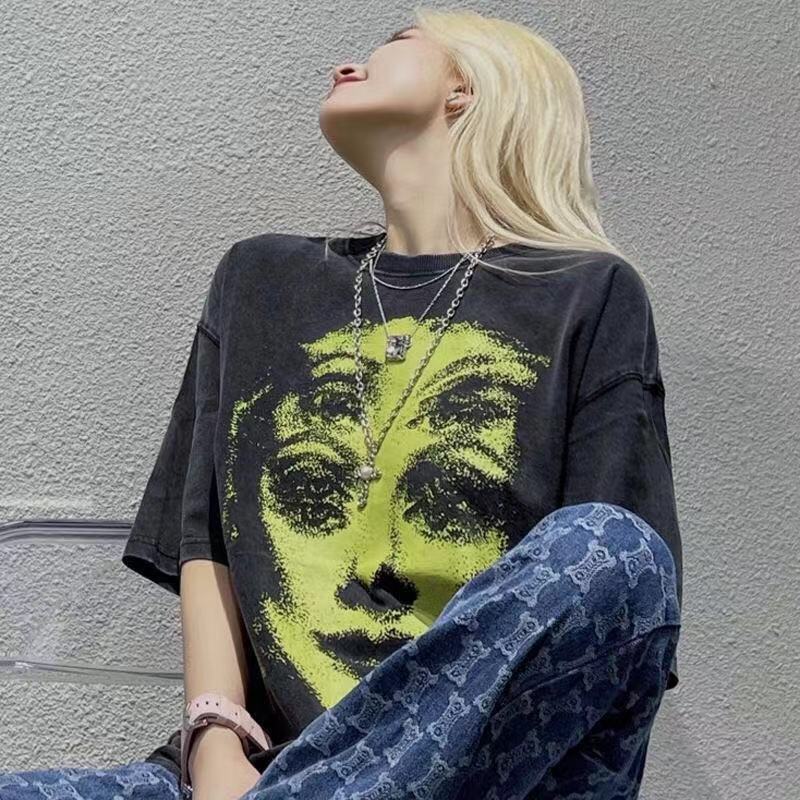 Grunge Ghost Face Graphic T-Shirt - fairypeony