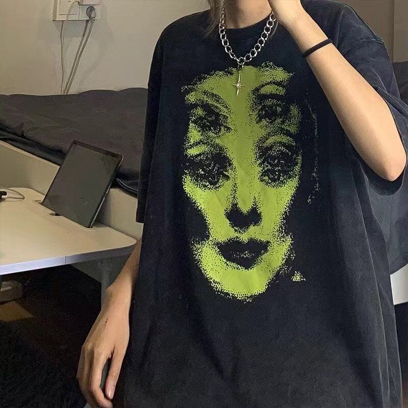 Grunge Ghost Face Graphic T-Shirt - fairypeony