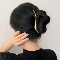 Geometrically Irregular Metal Hairpin