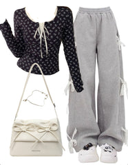 OOTD: Front Tie Long Sleeve Tee + Baggy Sweatpants + Color Leather Shoulder Bag