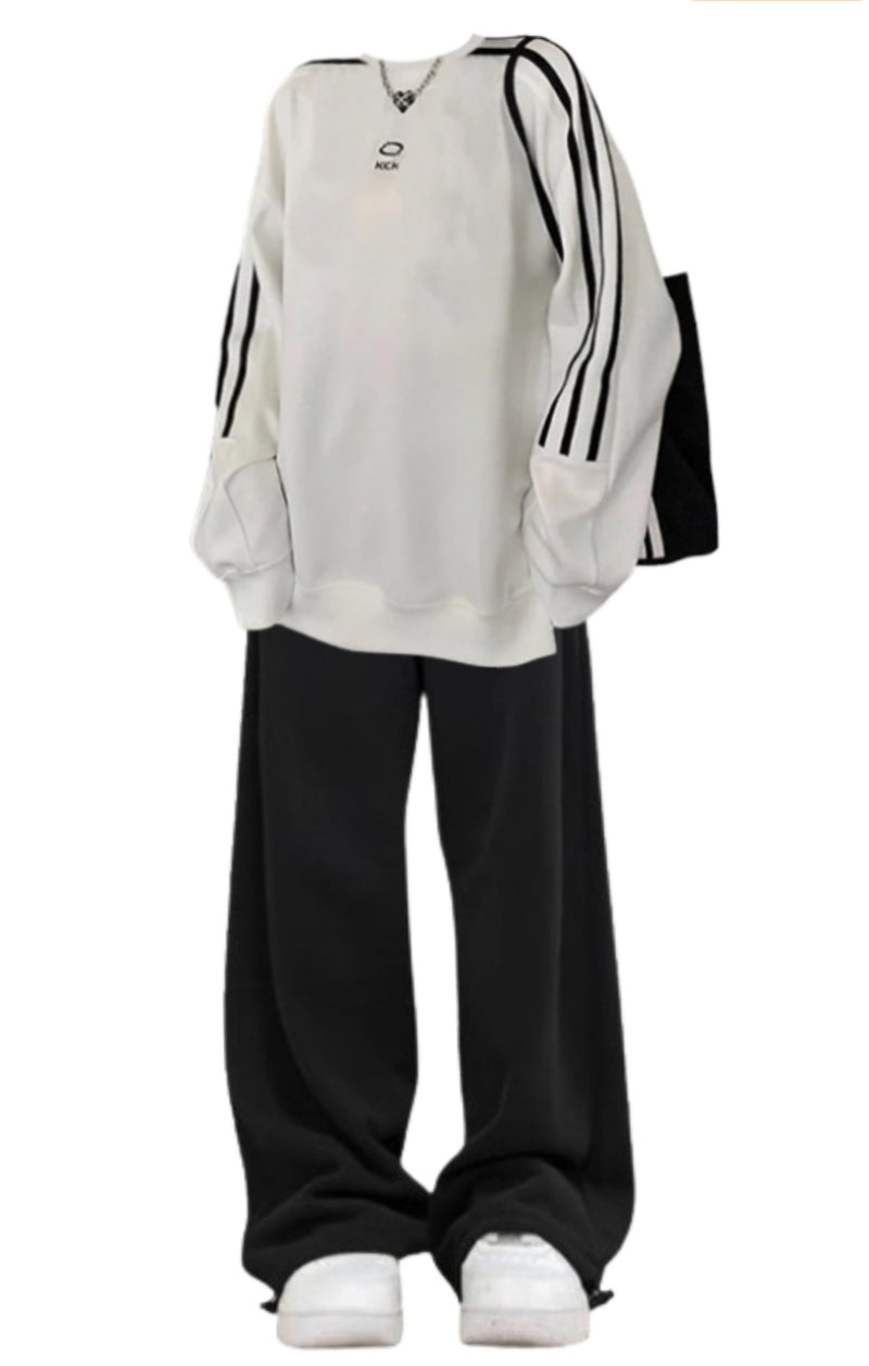 OOTD: Striped Sweatshirt + Baggy Sweatpants