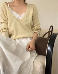 V-neck long sleeve loose knit sweater in Beige