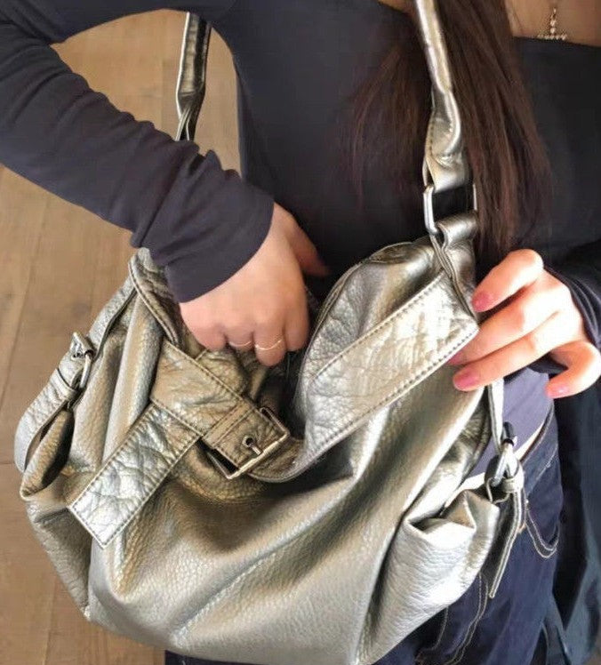 Vintage motorbike leather shoulder bag in Silver, worn and opened
