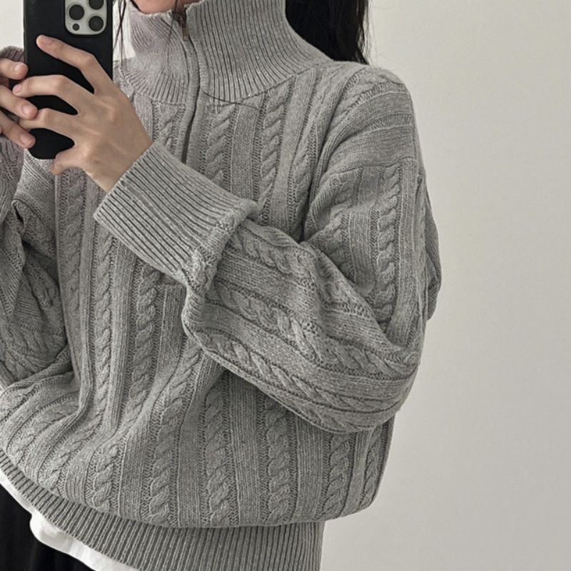 Vintage Lapel Neck Cable Knit Sweater