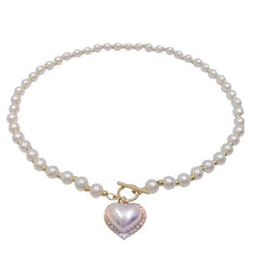 Aesthetic pearl necklace