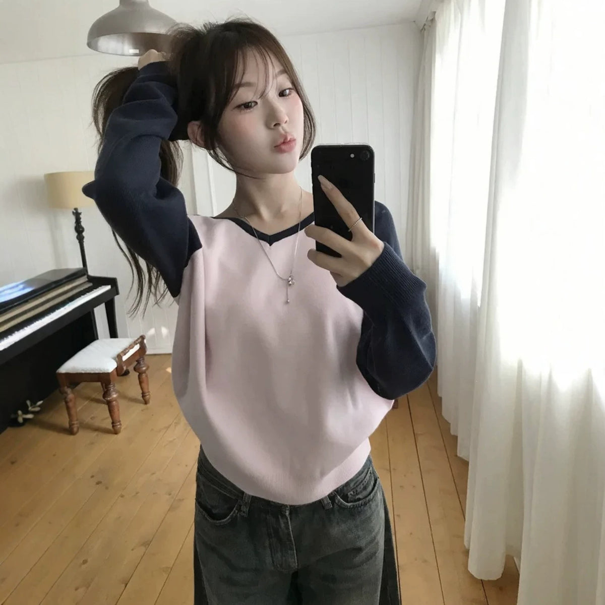 Women's V-Neck Colorblock Long Sleeve Knitted Sweater