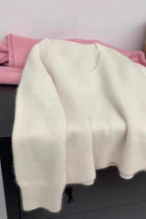Women?s knitted pullover sweater