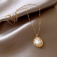 Butterfly Pearl Necklace - fairypeony