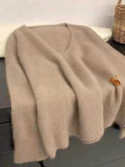 Women?s knitted pullover sweater