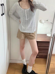 Cotton knitted sweater with a vintage round neck and long sleeves
