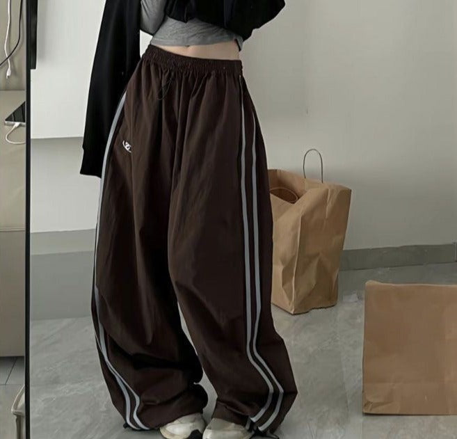 Embroidery Piping Detail Sweatpants