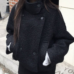 Loose quilted jacket with fluffy trim in black, street style