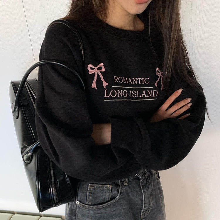 Bowknot Embroidery Round Neck Sweatshirt
