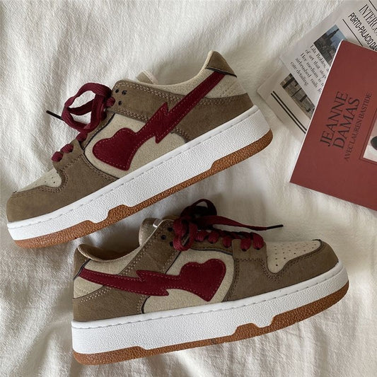 Embroidered Heart Patch Sneakers - fairypeony