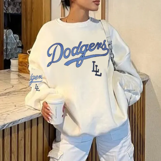 Oversized Sweatshirt + High Rise Boyfriend Jeans + Leather Shoulder Bag