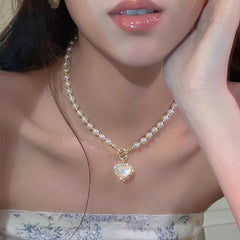 Light Luxury Temperament Pearl Necklace