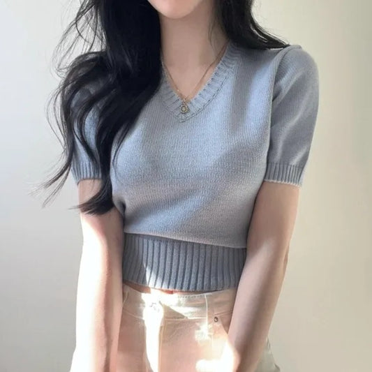 V-neck Solid Color Short Sleeve Knitted Tee
