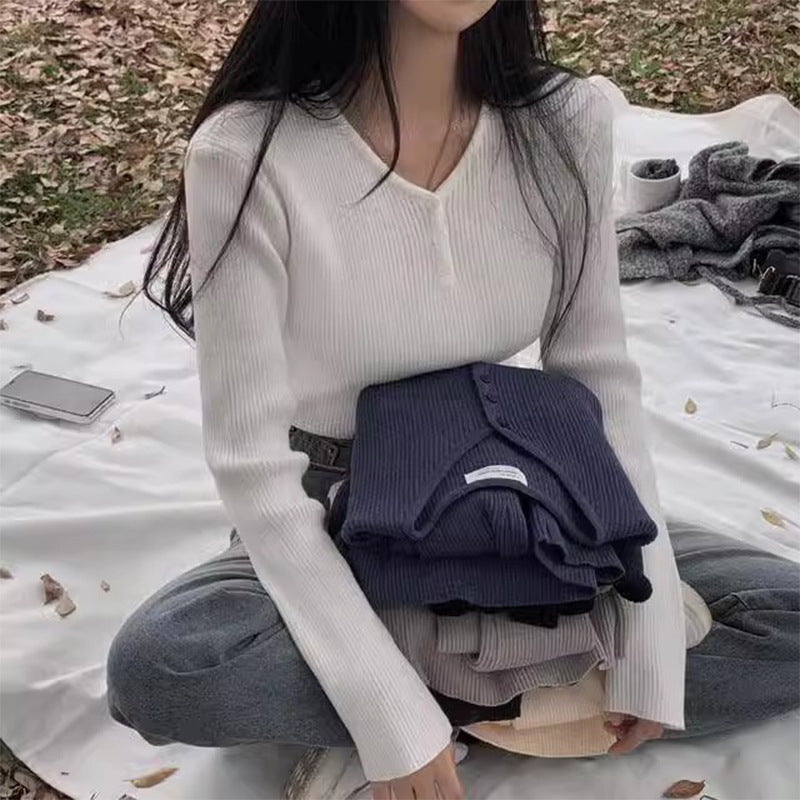 Solid Color V-Neck Knitted Slim Tee