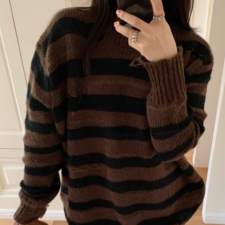 Vintage Round Neck 90s Striped Sweater