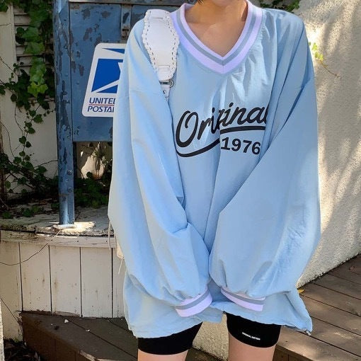 Vintage V-Neck Logo Graphic Oversized Sweatshirt