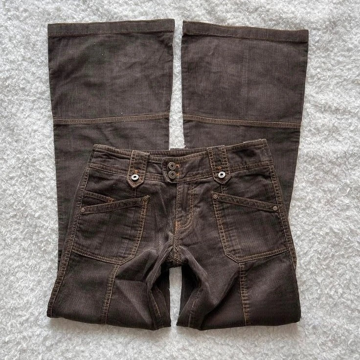 Womens Vintage Low Waist Flared Jeans with Stripe Texture and Belt