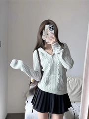2000s Twisted Stripe Hooded Knit Sweater – Cable Knit Pullover in White One Size