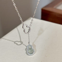 Starfish pearl necklace