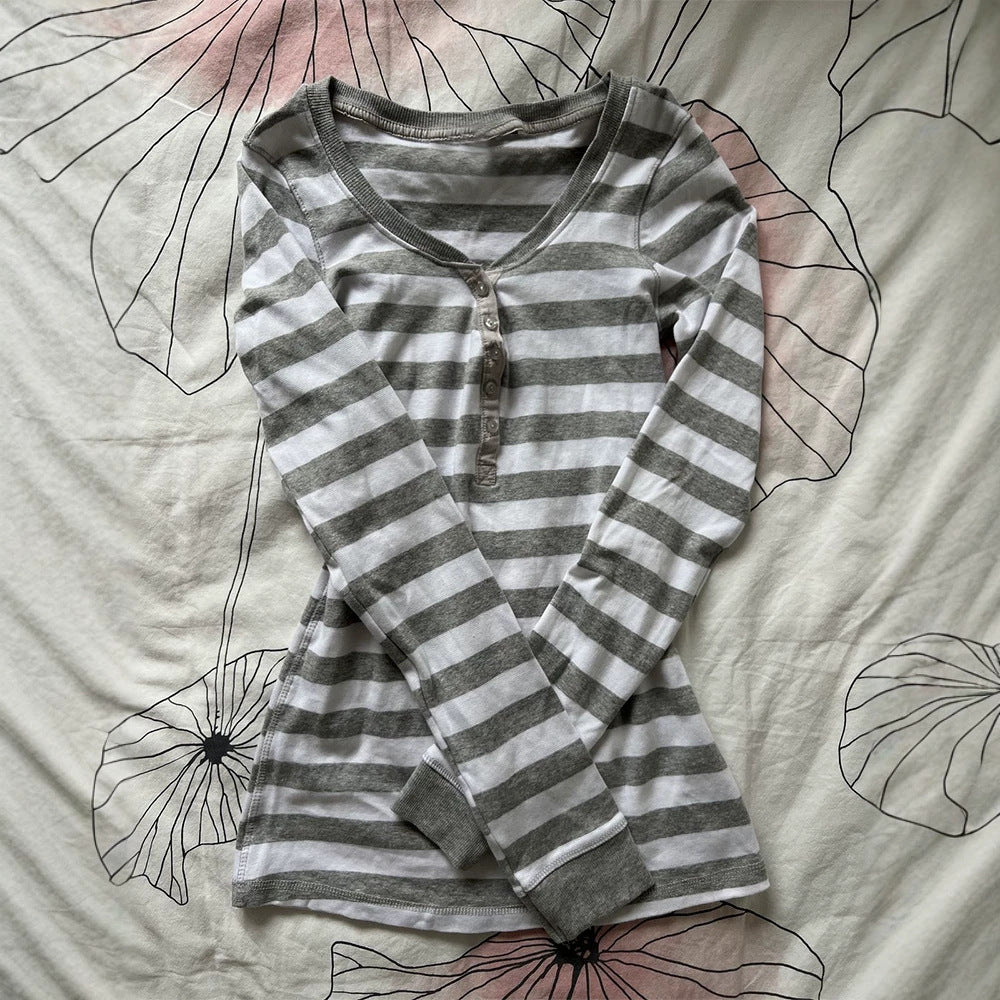 2000s Retro Striped Crew-Neck Button-Up Top – Henley Long Sleeve in Gray White S–L