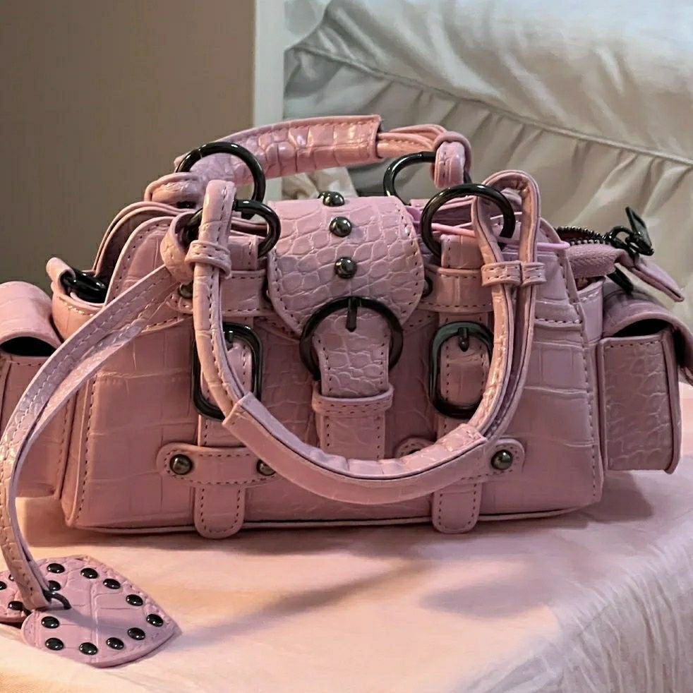Buckle Babe Pink Shoulder Bag - fairypeony
