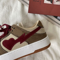 Embroidered Heart Patch Sneakers - fairypeony