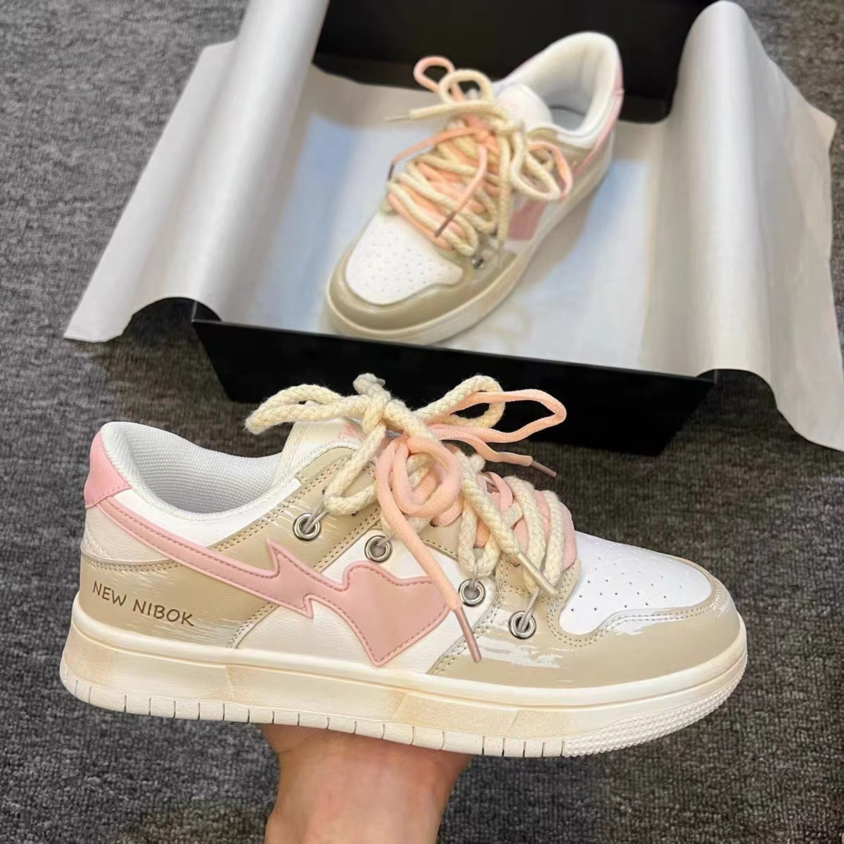 Shooting Heart Aesthetic Sneakers - fairypeony